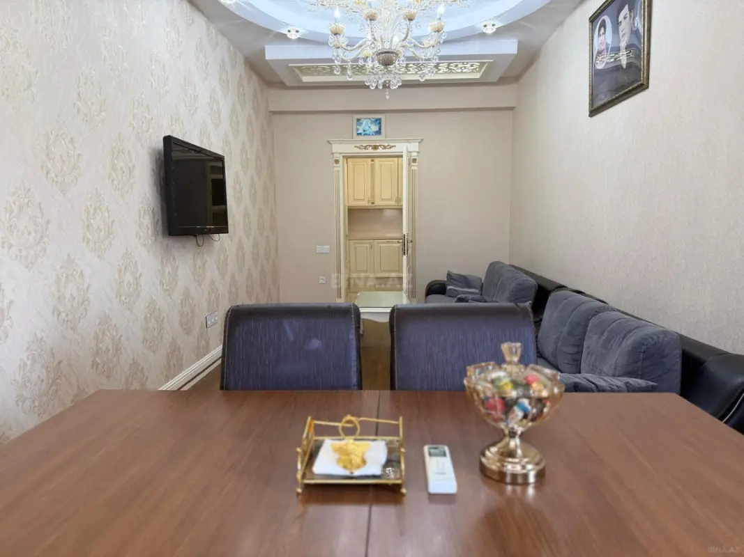 Satılır 4 otaqlı mənzil 92 m²