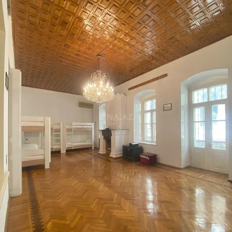 Kirayə verilir obyekt 250 m²