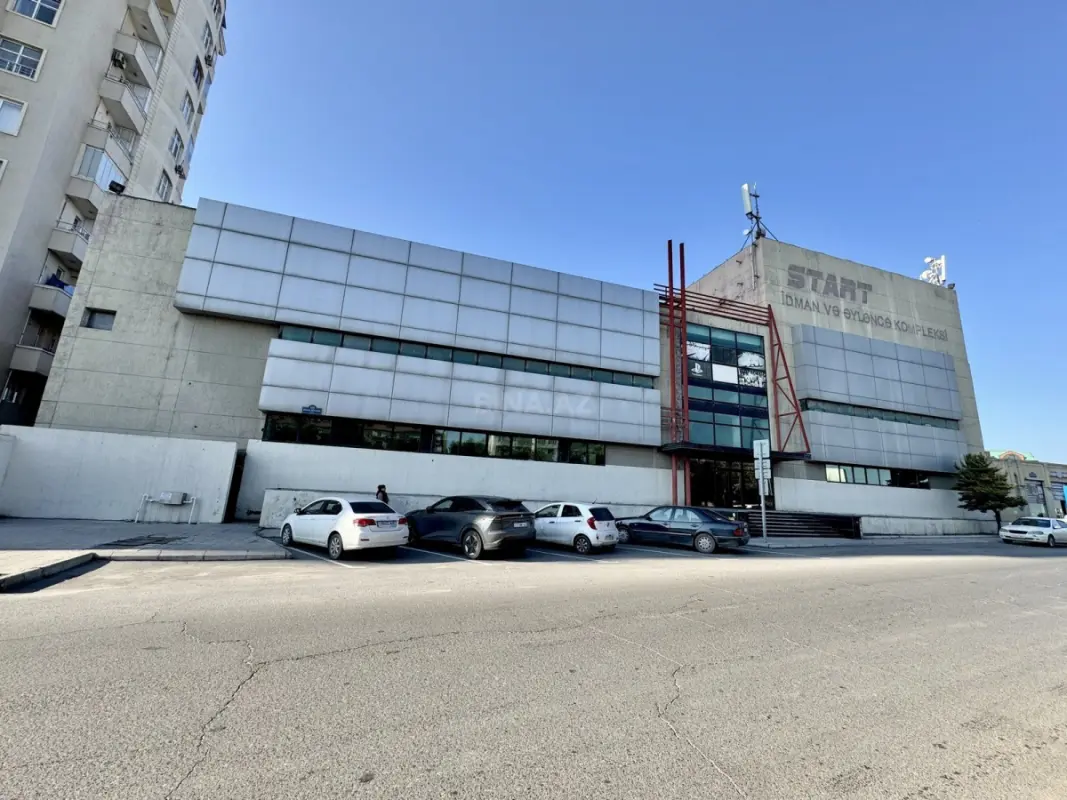 Satılır obyekt 4473 m²