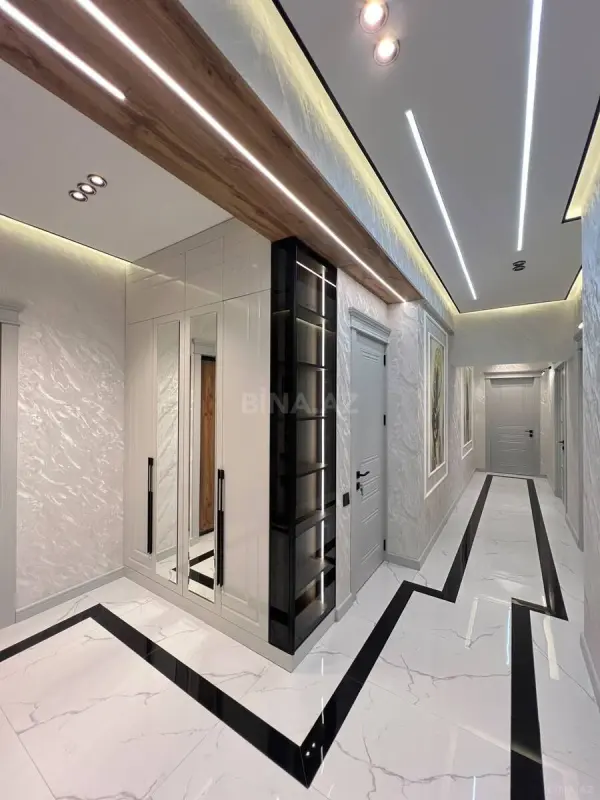 Satılır 3 otaqlı mənzil 105 m²
