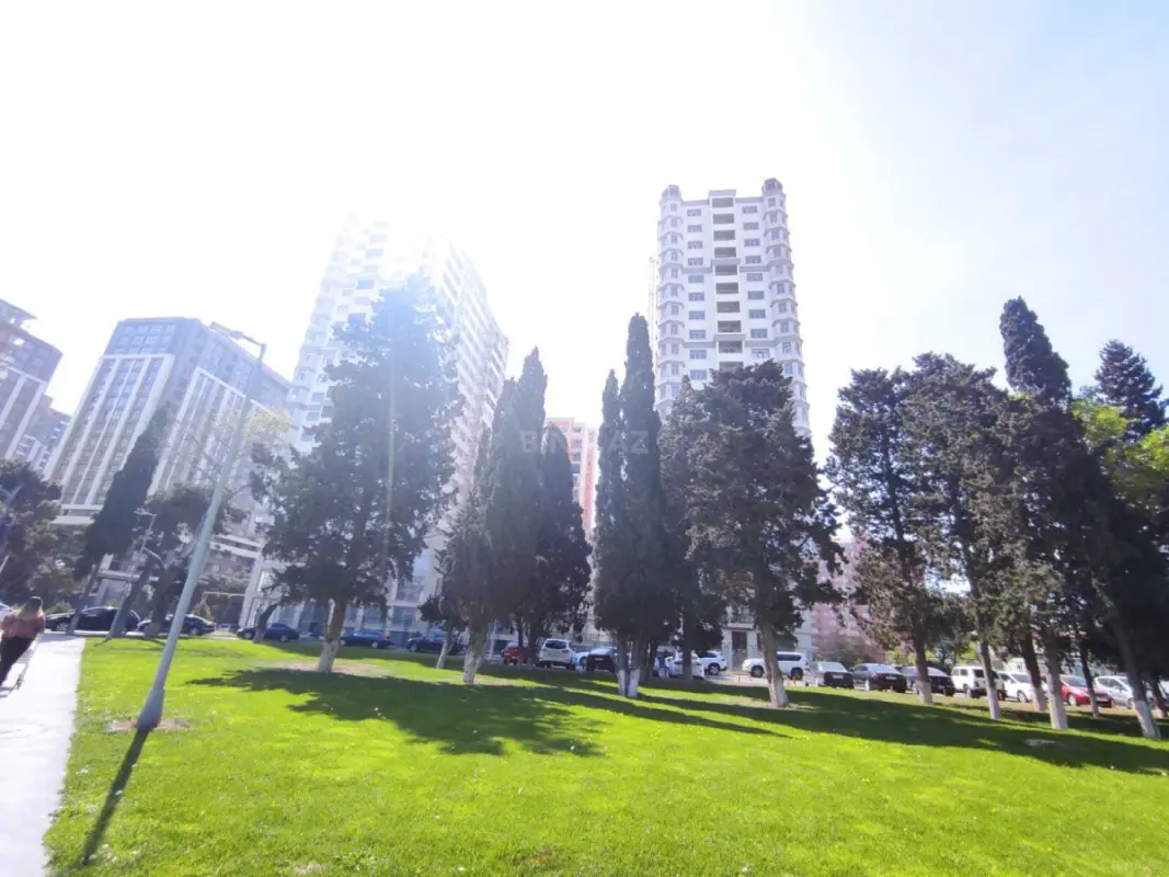 Satılır 2 otaqlı mənzil 66 m²