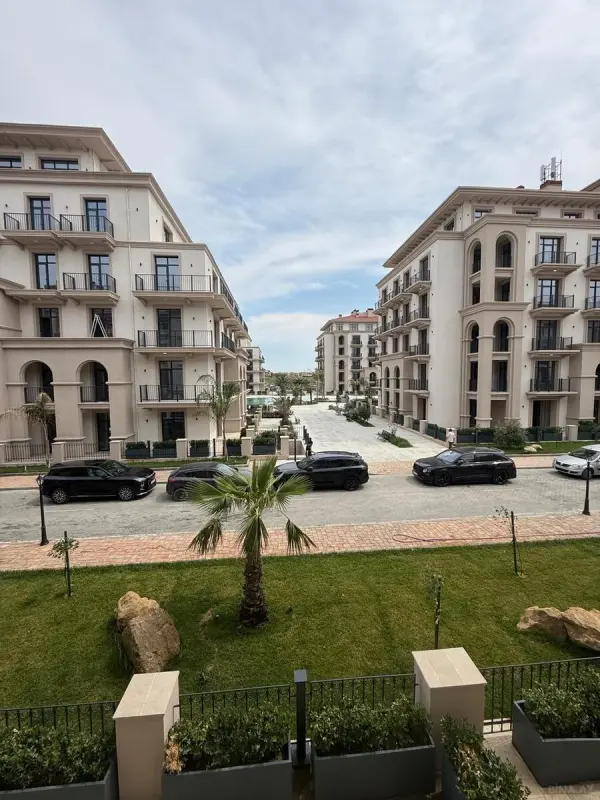 Satılır 2 otaqlı mənzil 74.5 m²