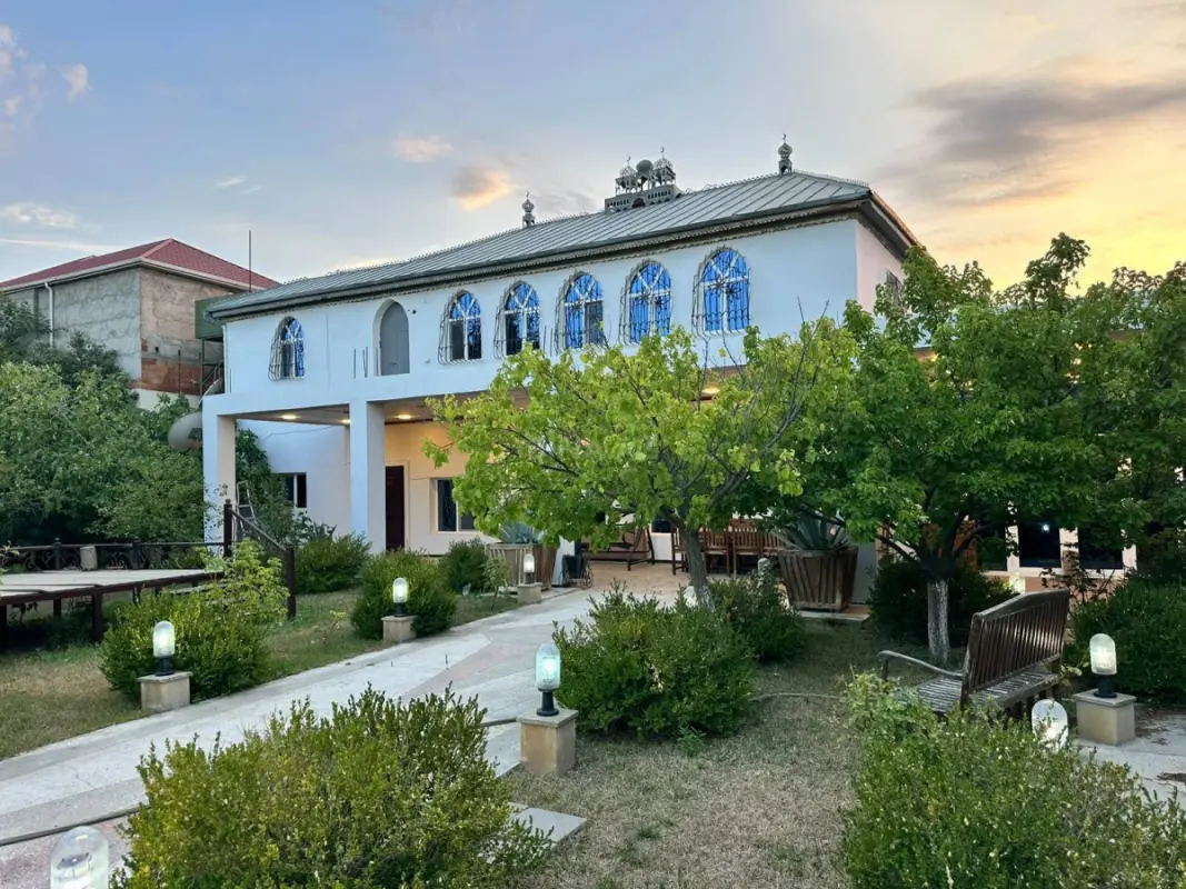 Satılır 7 otaqlı həyət evi 250 m²