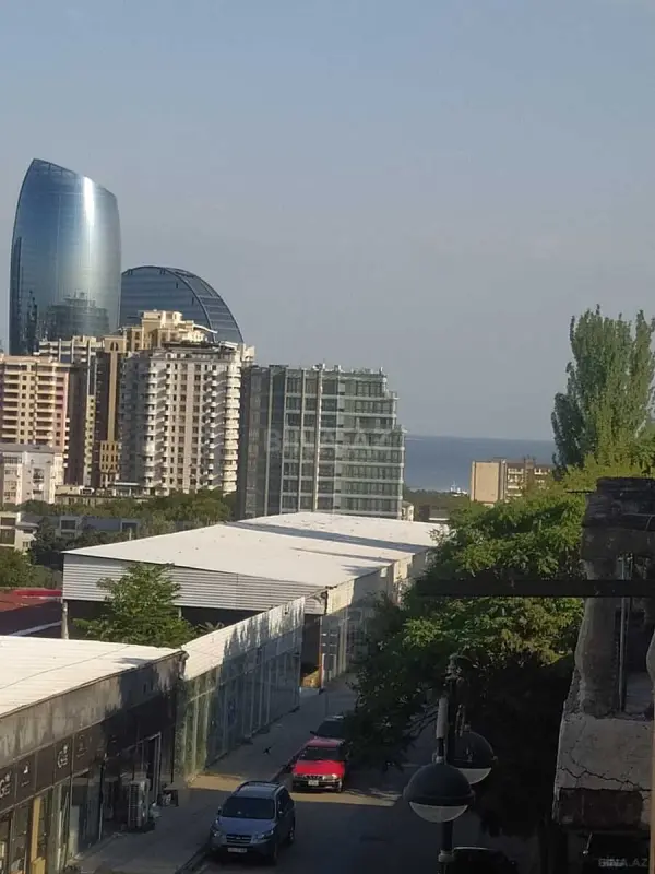 Satılır 3 otaqlı mənzil 78 m²