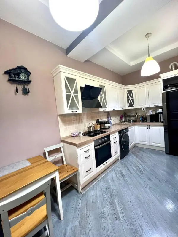 Kirayə verilir 3 otaqlı mənzil 110 m²