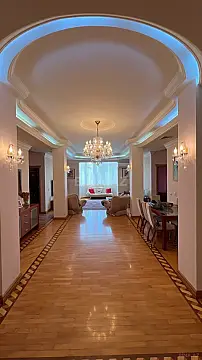 Satılır 6 otaqlı mənzil 220 m² — Bakı 6 otaq 220.00 m²