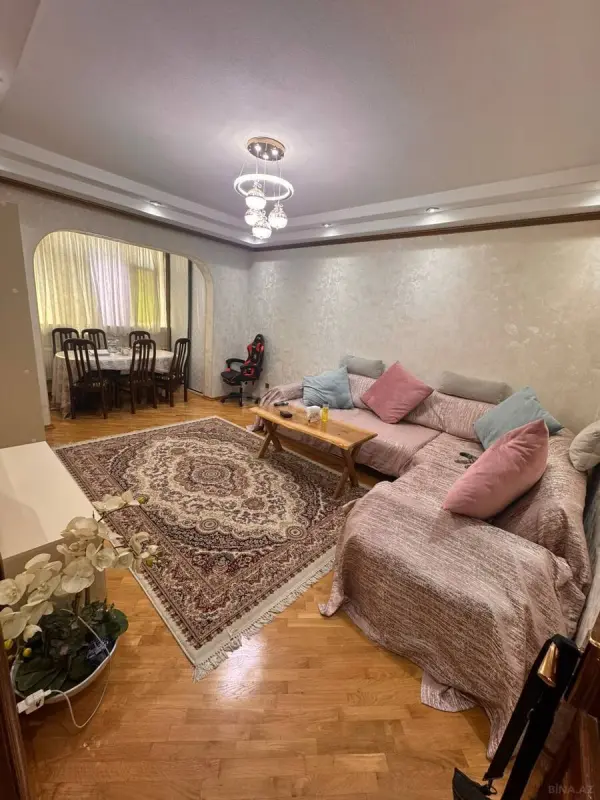 Satılır 3 otaqlı mənzil 76 m²