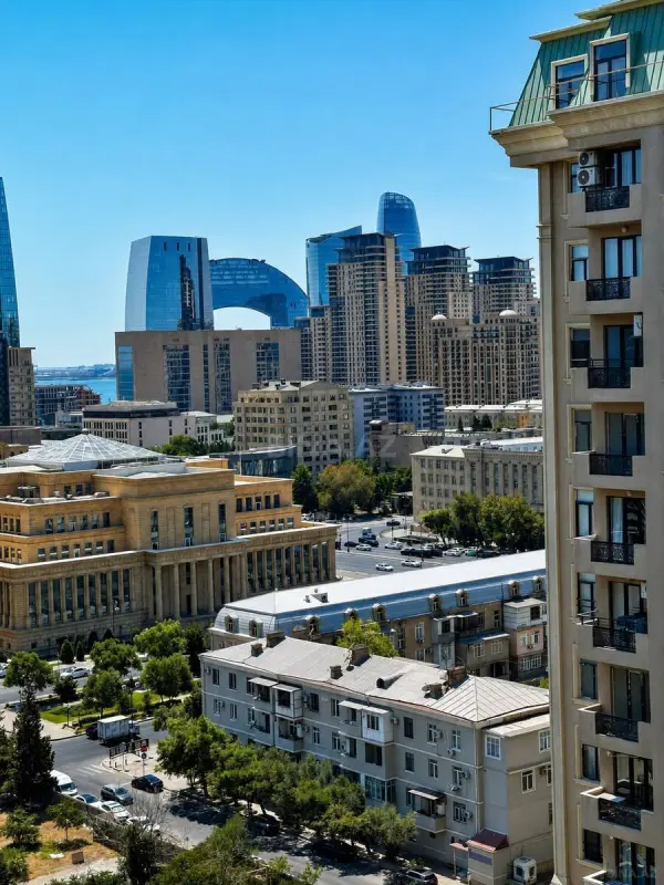 Satılır 4 otaqlı mənzil 171 m²