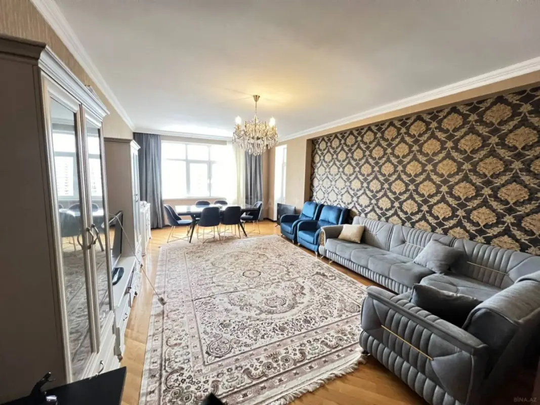 Satılır 3 otaqlı mənzil 147 m²