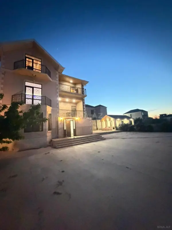 Satılır 6 otaqlı həyət evi 166 m²