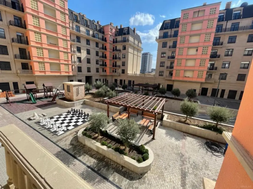 Satılır 1 otaqlı mənzil 50 m²