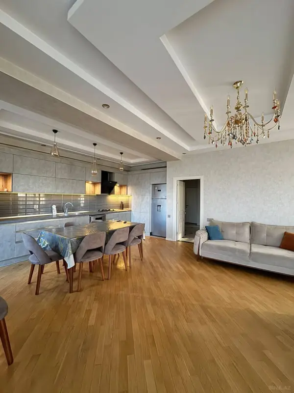 Kirayə verilir 3 otaqlı mənzil 110 m²