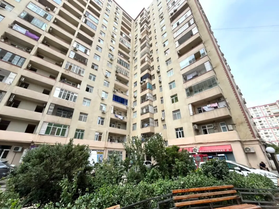Satılır 3 otaqlı mənzil 120 m²