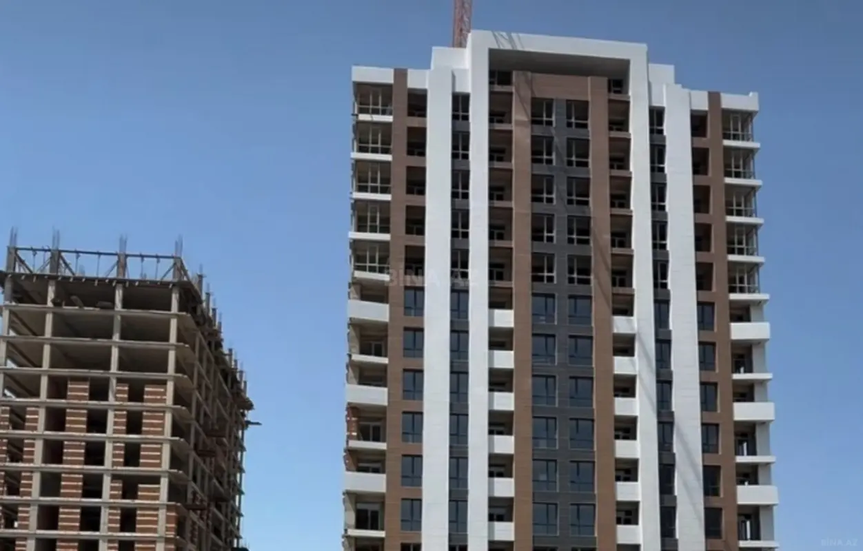 Satılır 3 otaqlı mənzil 117.8 m²