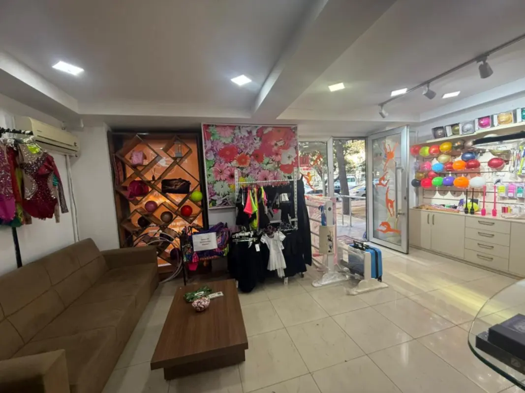 Satılır obyekt 36 m²