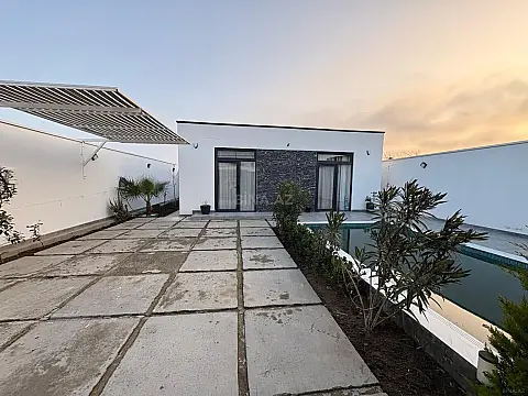Kirayə verilir 3 otaqlı həyət evi 85 m² — Bakı, Buzovna 3 otaq 85.00 m²