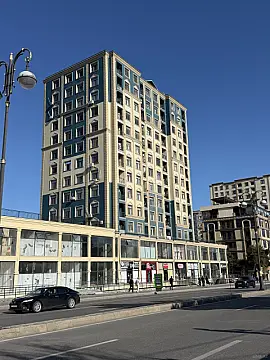 Satılır 2 otaqlı mənzil 58 m² — Bakı, İnşaatçılar 2 otaq 58.00 m²