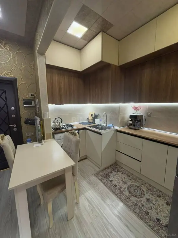 Satılır 2 otaqlı mənzil 65 m²