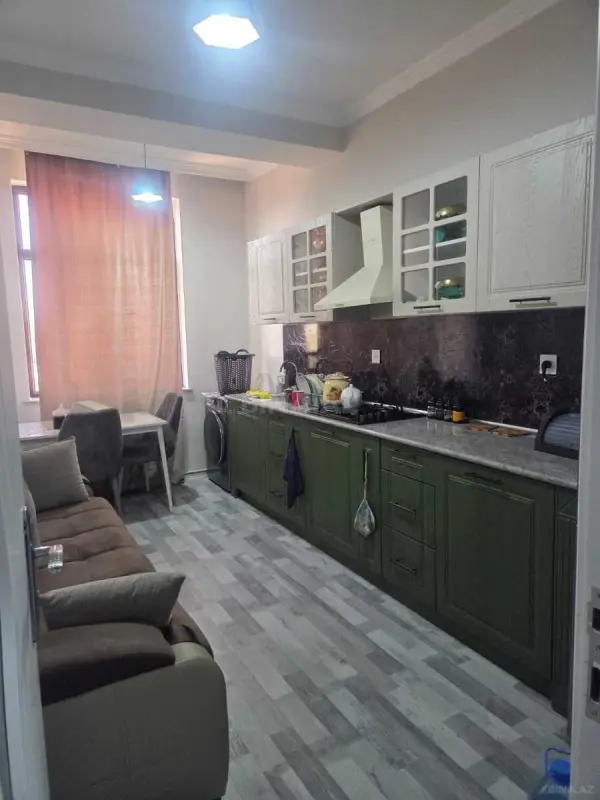 Satılır 2 otaqlı mənzil 68 m²