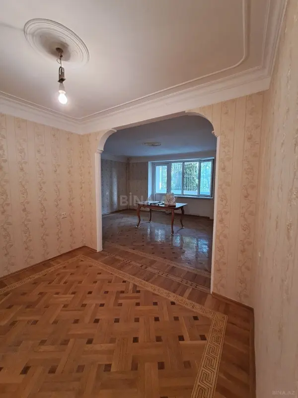 Satılır 2 otaqlı mənzil 85 m²