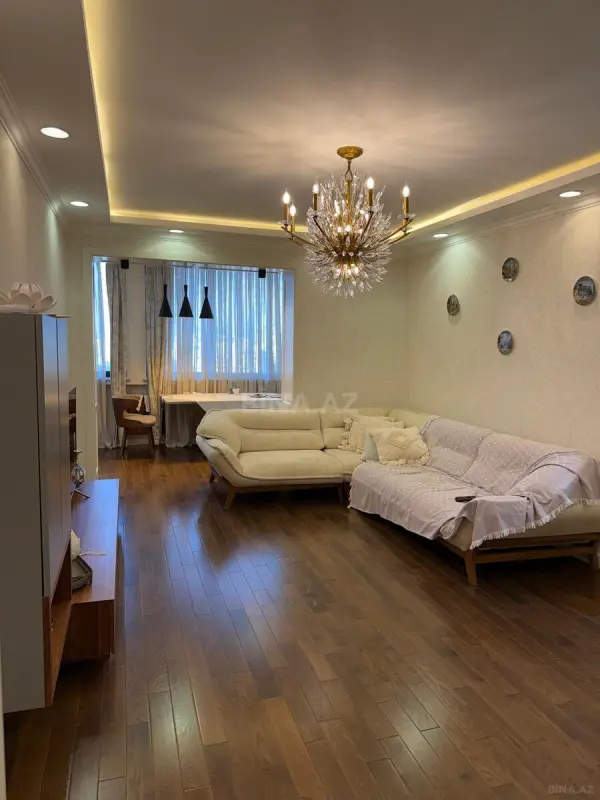 Satılır 3 otaqlı mənzil 86 m²