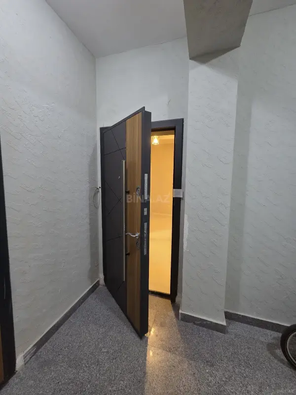 Satılır 2 otaqlı mənzil 75 m²