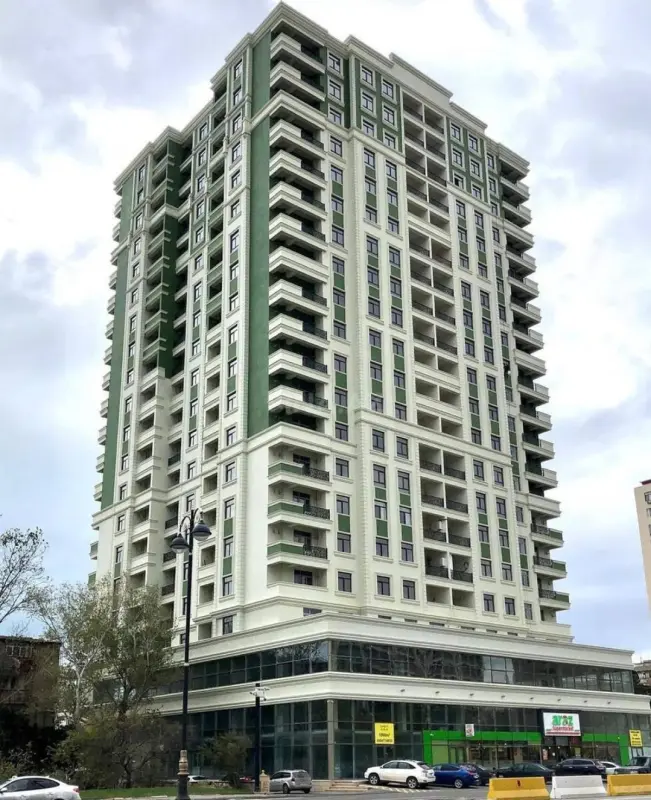 Satılır 3 otaqlı mənzil 104 m²