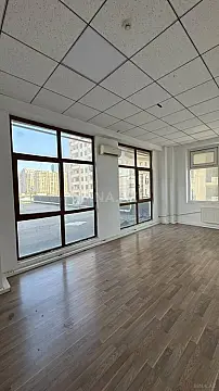Kirayə verilir 6 otaqlı ofis 200 m² — Bakı 6 otaq 200.00 m²