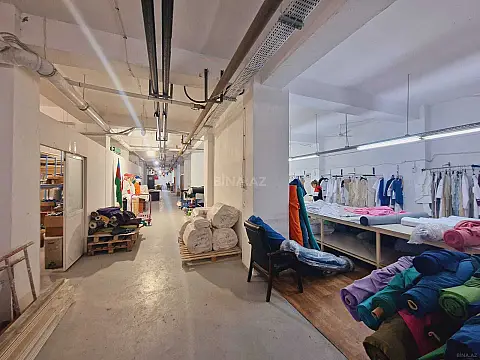Kirayə verilir obyekt 235 m² — Bakı 235.00 m²