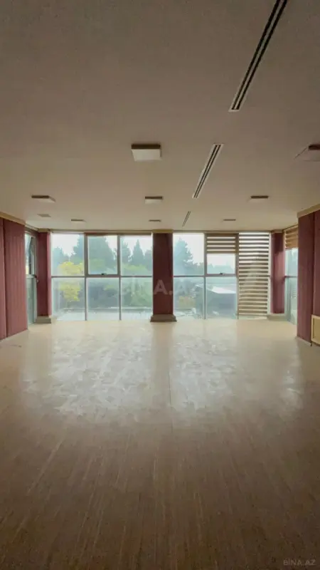 Kirayə verilir 3 otaqlı ofis 110 m²