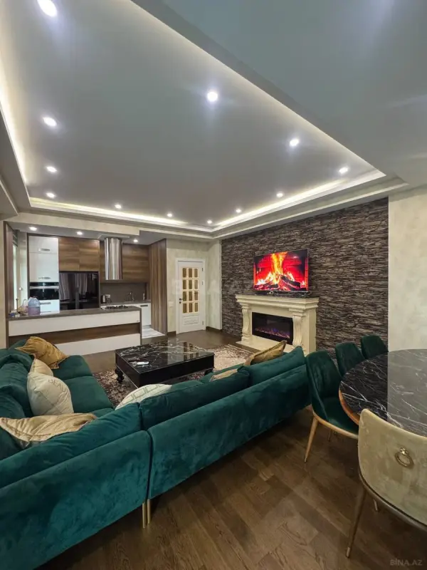 Satılır 4 otaqlı mənzil 140 m²