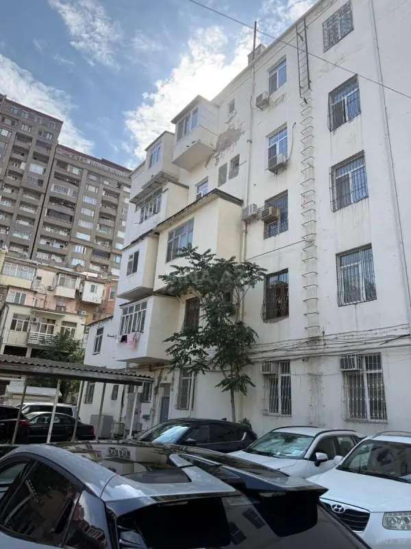Satılır 3 otaqlı mənzil 75 m²