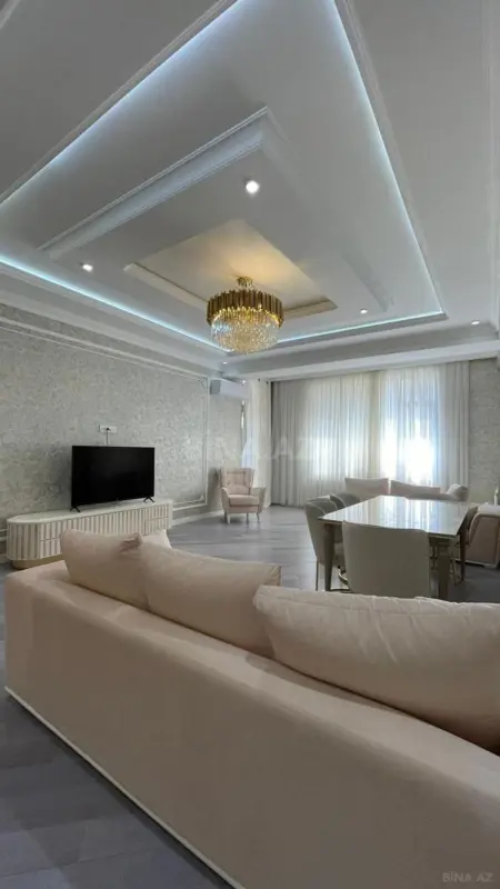 Kirayə verilir 4 otaqlı mənzil 225 m²