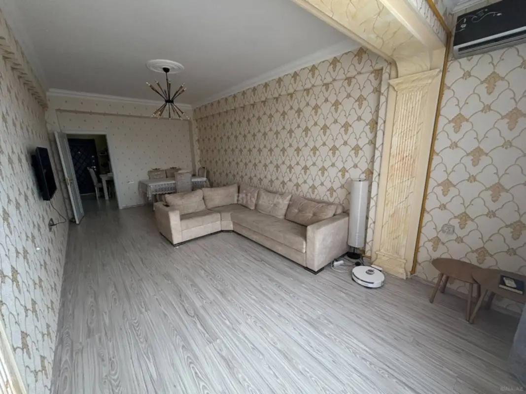 Satılır 2 otaqlı mənzil 68 m²