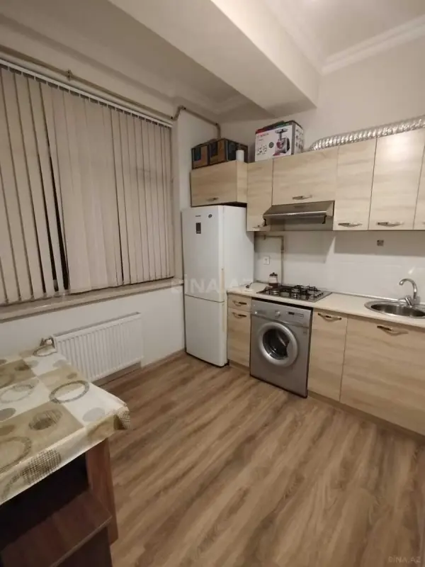 Satılır 1 otaqlı mənzil 42 m²