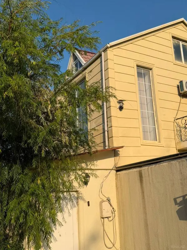 Satılır 4 otaqlı həyət evi 164 m²