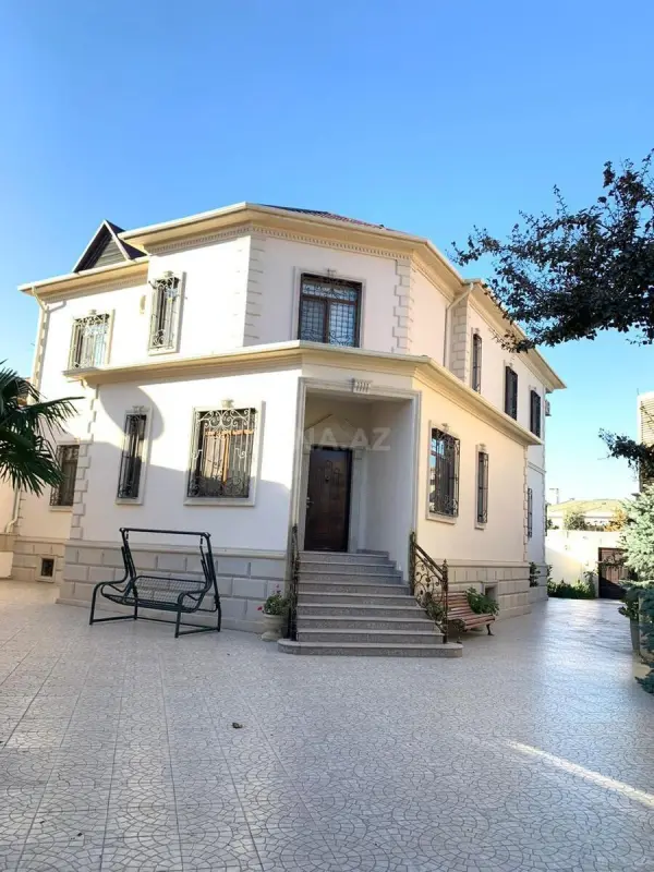 Kirayə verilir 6 otaqlı həyət evi 250 m²