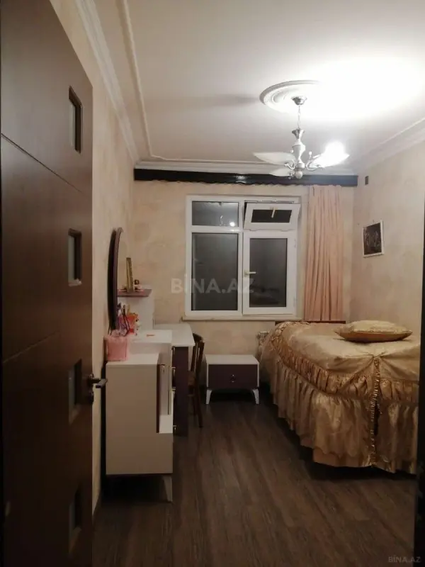 Satılır 4 otaqlı mənzil 85 m²
