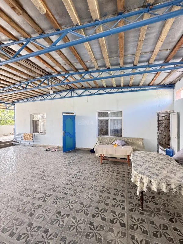 Satılır 7 otaqlı həyət evi 250 m²