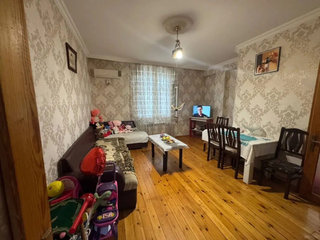 Satılır 2 otaqlı mənzil 52 m²