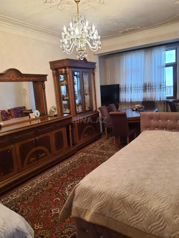Satılır 3 otaqlı mənzil 90 m²
