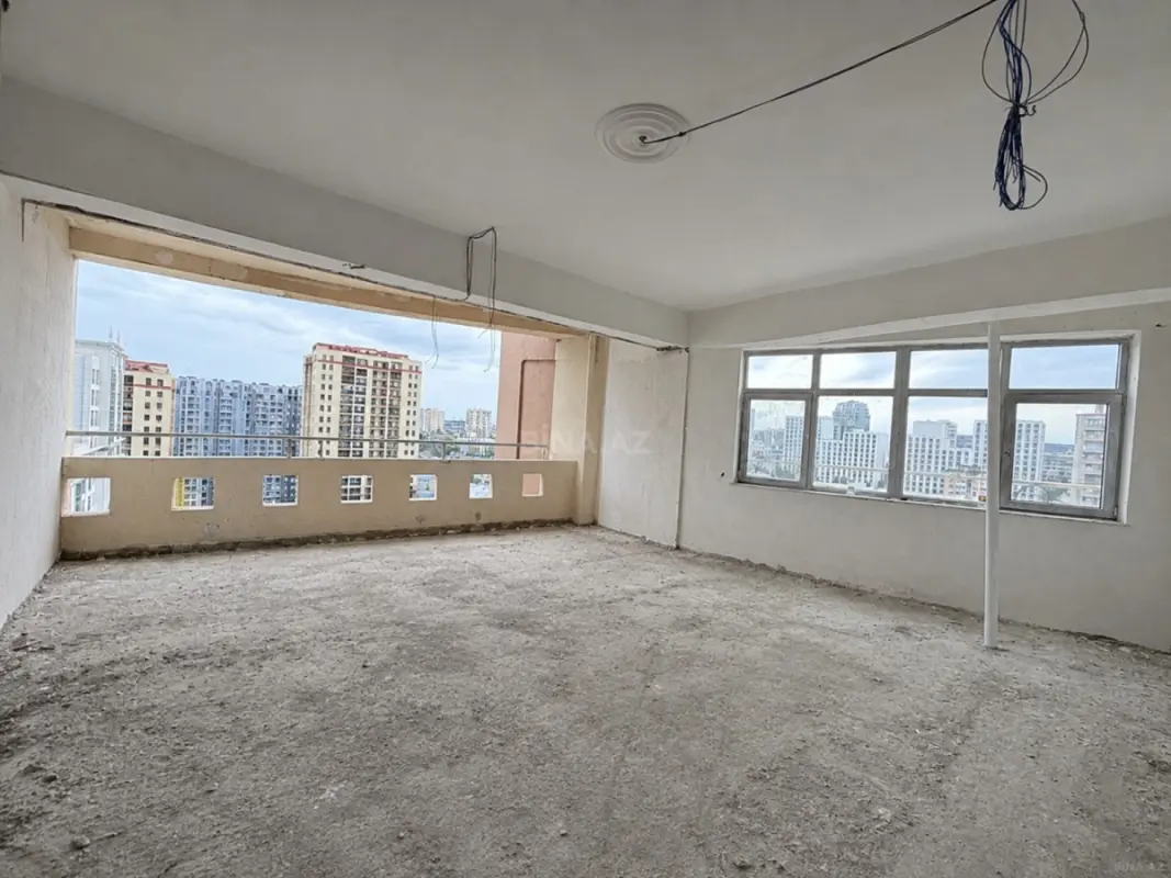 Satılır 3 otaqlı mənzil 125 m²