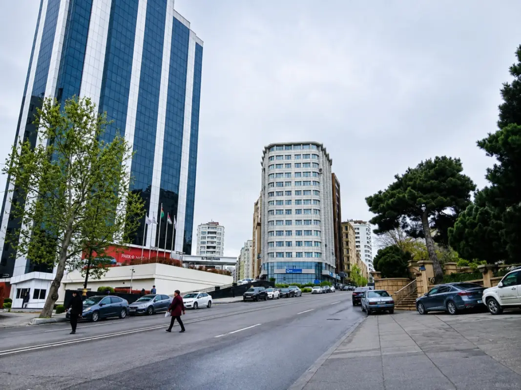 Satılır 3 otaqlı mənzil 160 m²