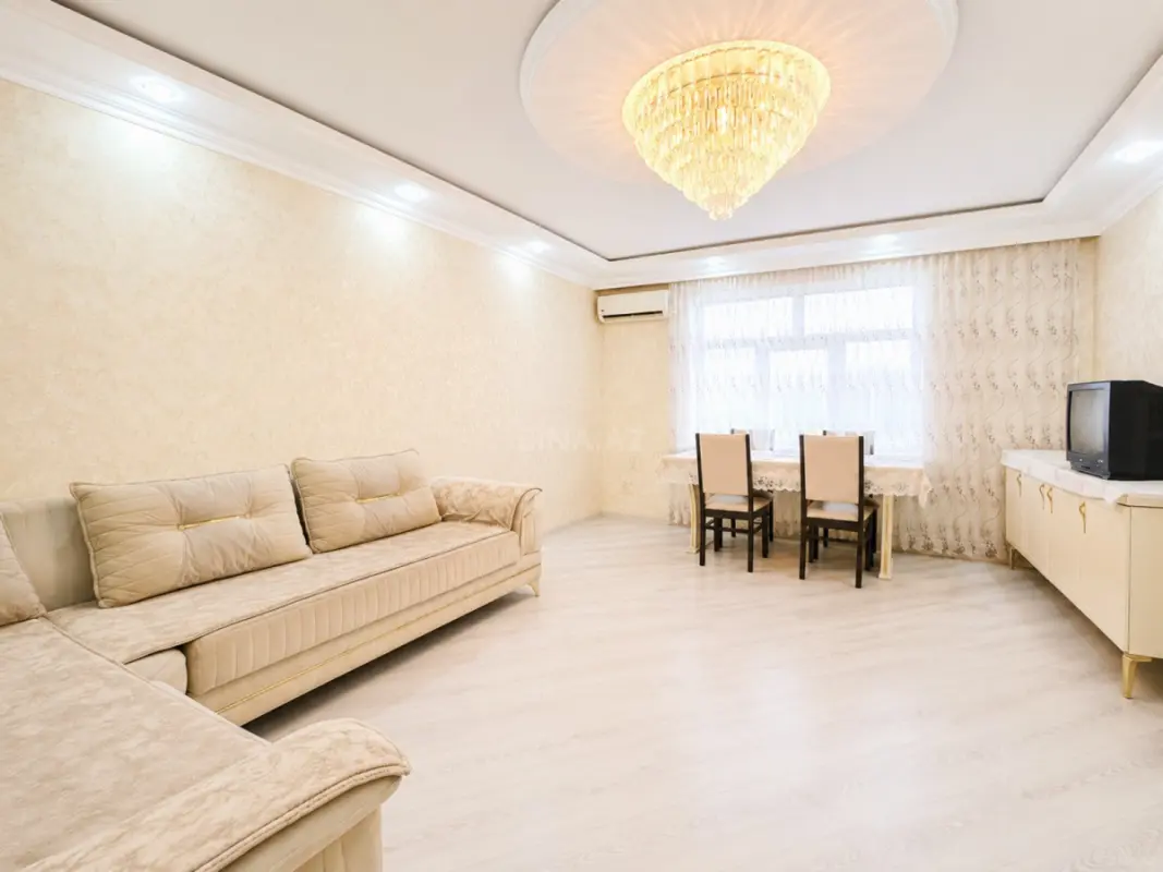 Satılır 3 otaqlı mənzil 95 m²