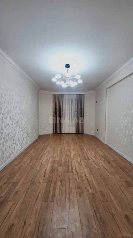 Satılır 3 otaqlı mənzil 105 m²