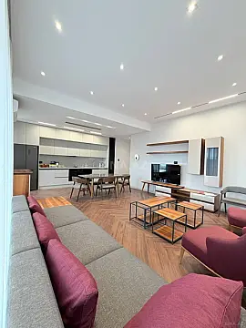 Kirayə verilir 4 otaqlı mənzil 165 m² — Bakı 4 otaq 165.00 m²
