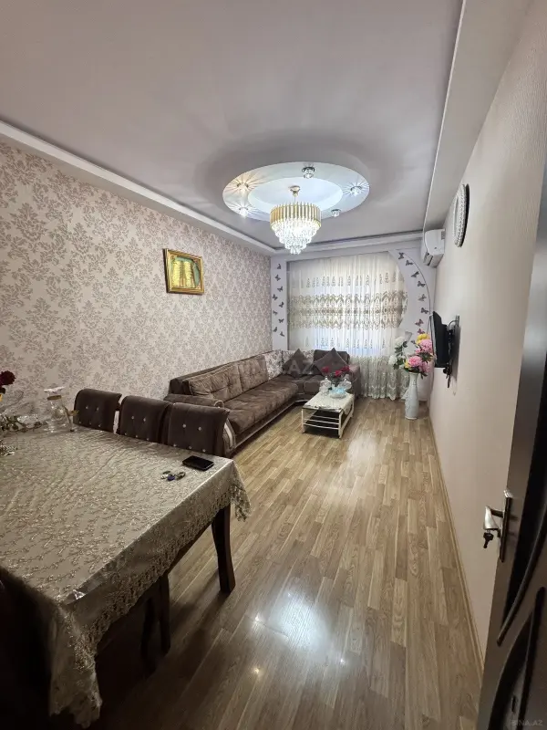 Satılır 2 otaqlı mənzil 52 m²