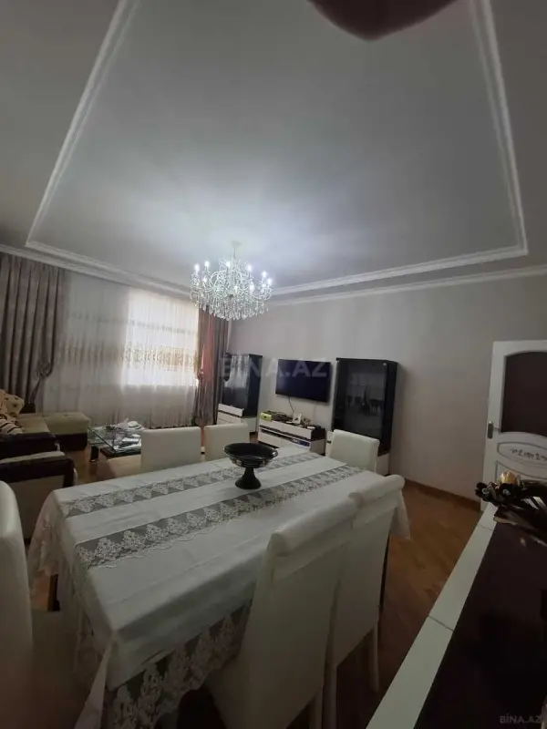 Satılır 3 otaqlı mənzil 140 m²
