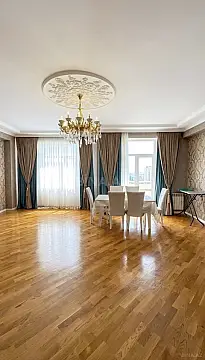 Satılır 3 otaqlı mənzil 141 m² — Bakı, Memar Əcəmi yanı 3 otaq 141.00 m²