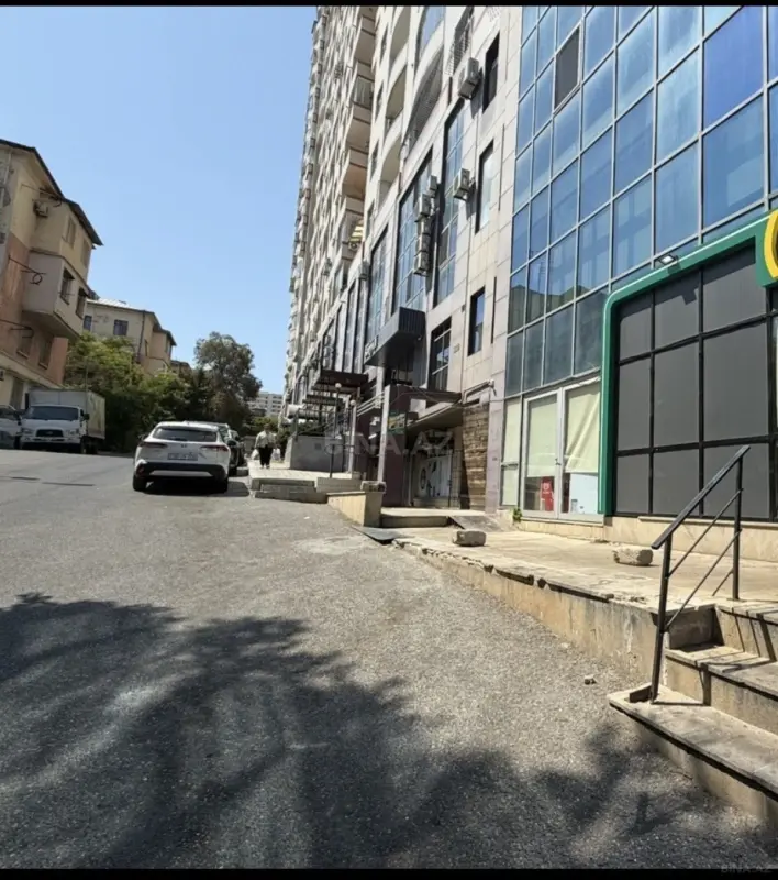 Satılır obyekt 33 m²